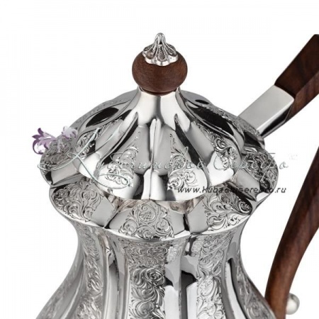 Чайник с дубовой ручкой на 1370 мл