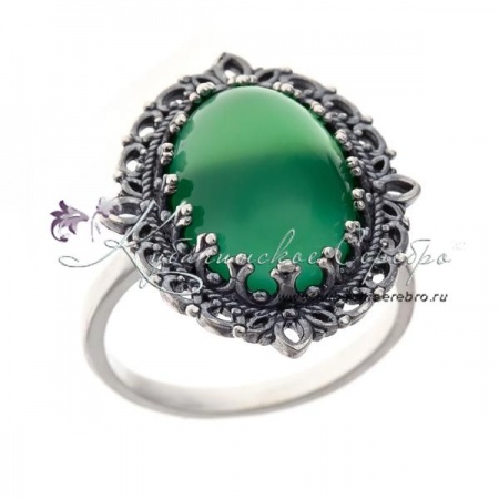 Кольцо серебряное с нефритом