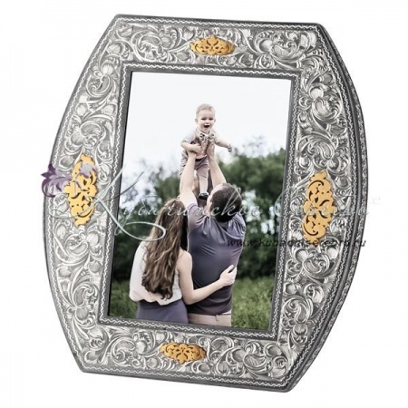 Рамка для фотографий с позолотой 