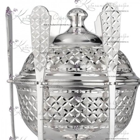 Икорница серебряная с ложками, с алмазной огранкой!