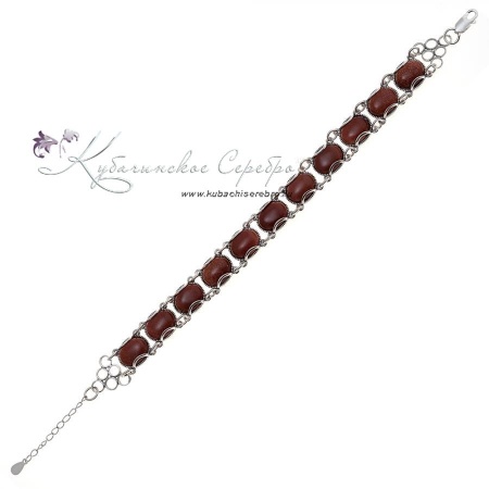 Браслет с бордовым гранатом 