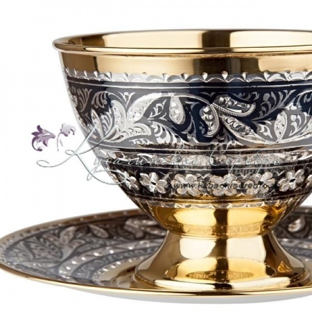 Чайная пара с позолотой на 150 мл