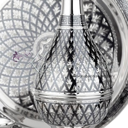 Сервиз на троих Чешуя