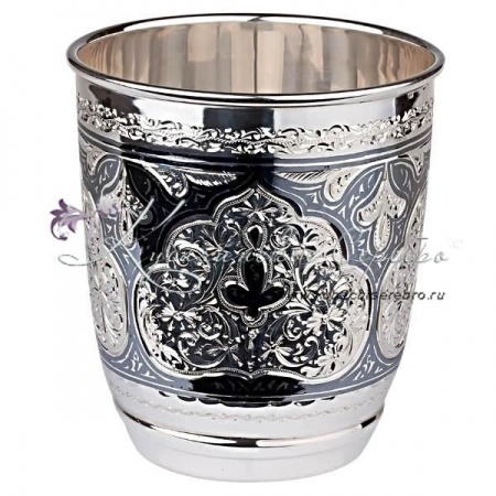 Стакан серебряный  Стакан серебряный Лепестки на 200 мл