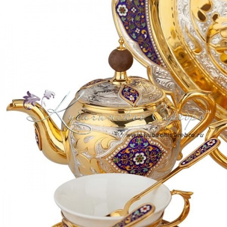 Сервиз чайный с горячей эмалью