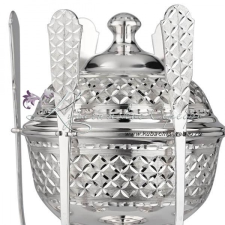 Икорница серебряная с ложками, с алмазной огранкой!