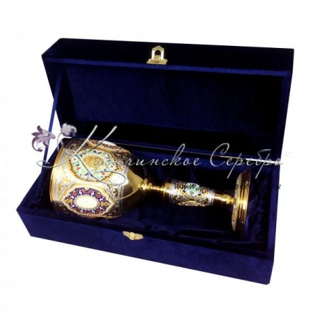 Кубок с позолотой и горячей эмалью