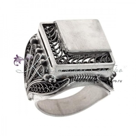 Кольцо с площадкой под гравировку