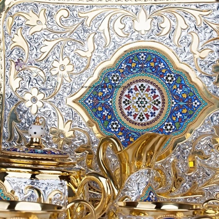 Сервиз чайный с позолотой и горячей эмалью