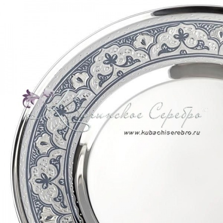 Серебряная тарелка с чернением