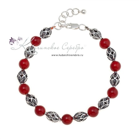 Браслет-бусы из серебра с кораллом