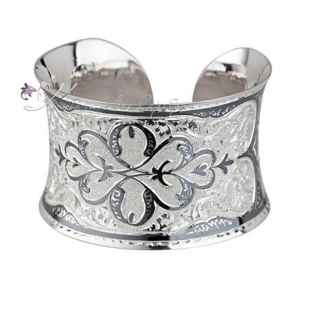 Браслет в исполнении Премиум